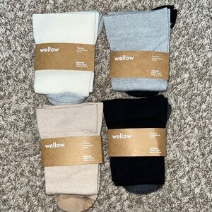 Wellow Premium Compression Socks (set of 4) - Size MEDIUM WIDE CALF